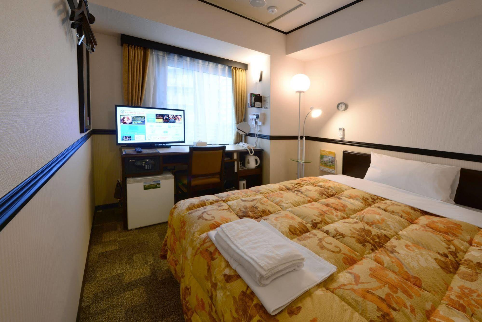 Toyoko Inn Sendai Higashi-Guchi No.1 Экстерьер фото