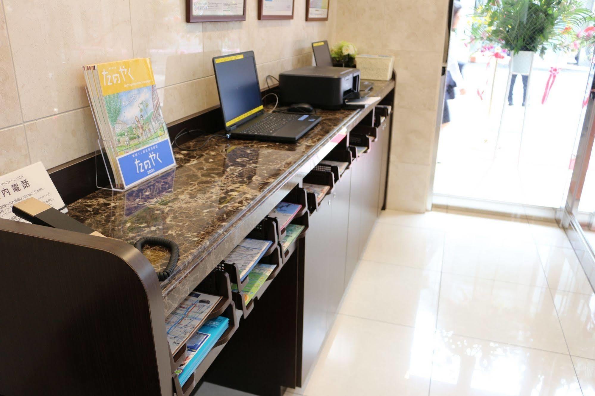 Toyoko Inn Sendai Higashi-Guchi No.1 Экстерьер фото